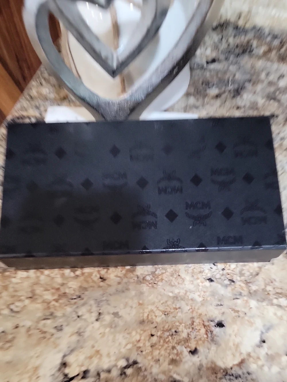 MCM NWOT Pink Wallet with Gold Accents FULL INCLUSSION - Picture 8 of 11
